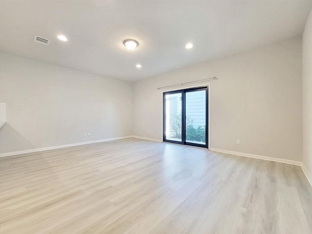 2044 Arendale DR, Leander, TX 78641