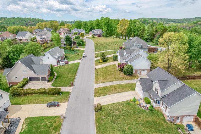 264 Southridge Drive, Blountville, TN 37617