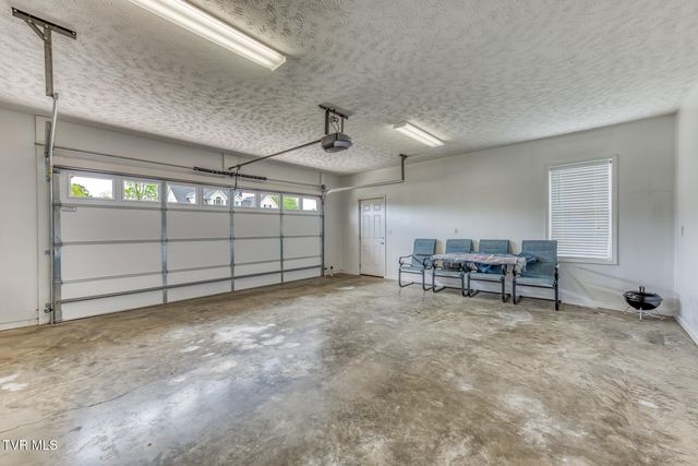264 Southridge Drive, Blountville, TN 37617