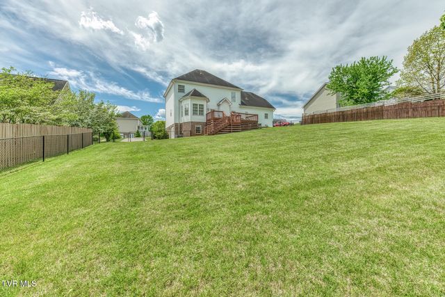 264 Southridge Drive, Blountville, TN 37617