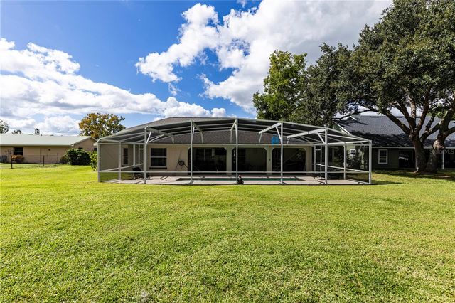 114 WINGFIELD DRIVE, Umatilla, FL 32784