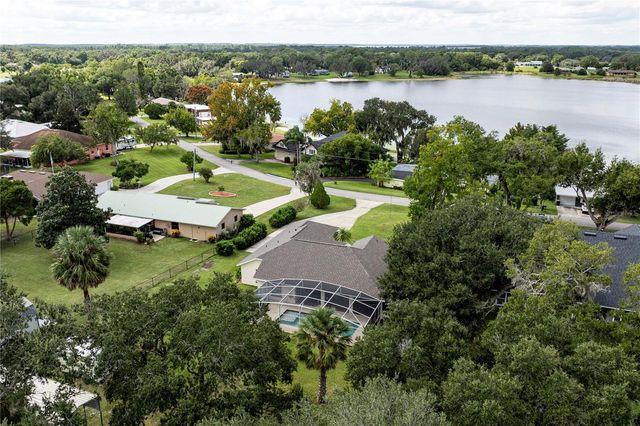 114 WINGFIELD DRIVE, Umatilla, FL 32784