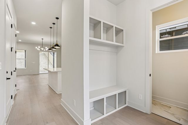 312 Luna Dr A, Nashville, TN 37211