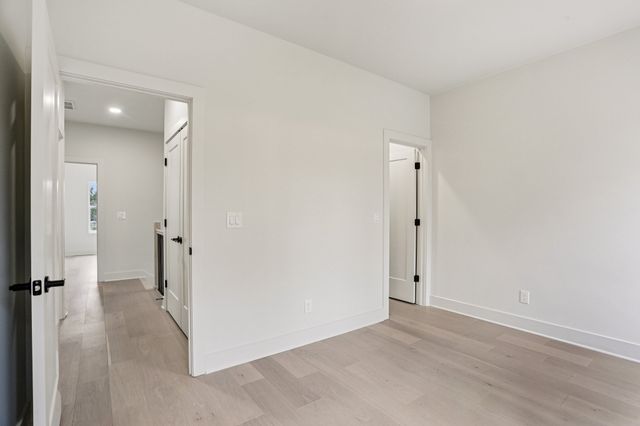 312 Luna Dr A, Nashville, TN 37211
