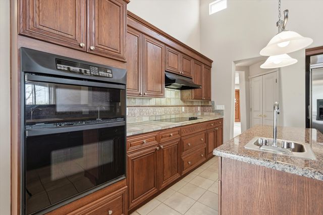 7009 E Starshine Street NE, Albuquerque, NM 87111