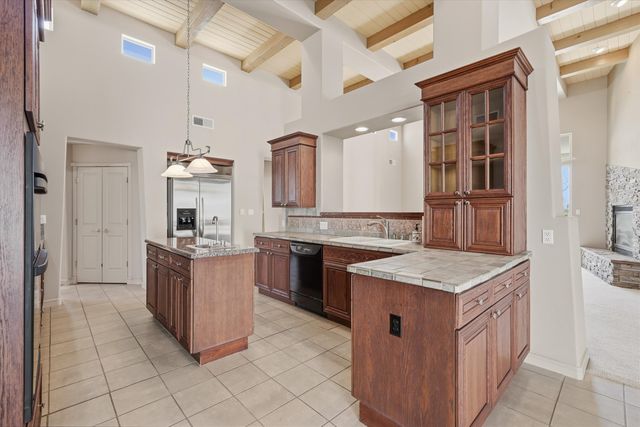 7009 E Starshine Street NE, Albuquerque, NM 87111