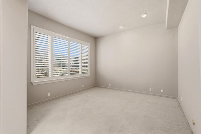 7009 E Starshine Street NE, Albuquerque, NM 87111