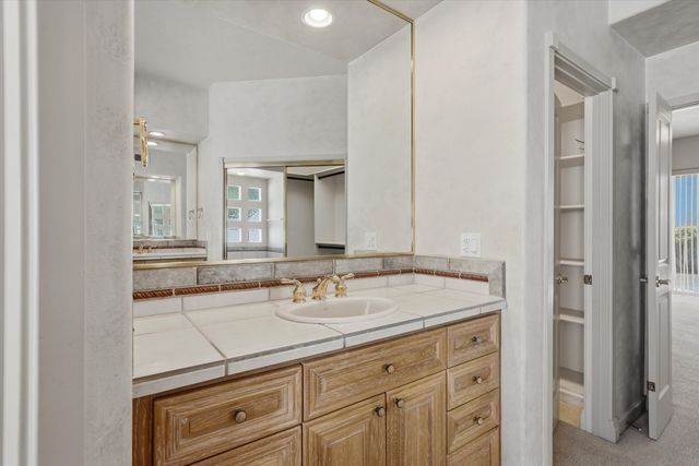 7009 E Starshine Street NE, Albuquerque, NM 87111