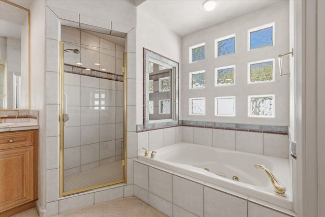 7009 E Starshine Street NE, Albuquerque, NM 87111