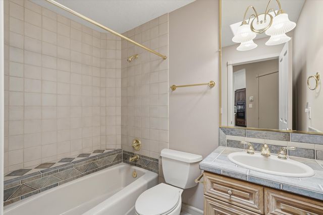 7009 E Starshine Street NE, Albuquerque, NM 87111