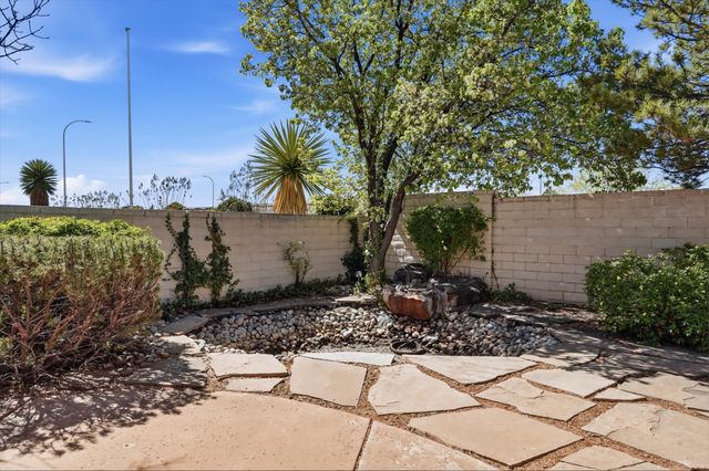 7009 E Starshine Street NE, Albuquerque, NM 87111