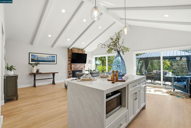 930 Pinto Ct, Walnut Creek, CA 94596