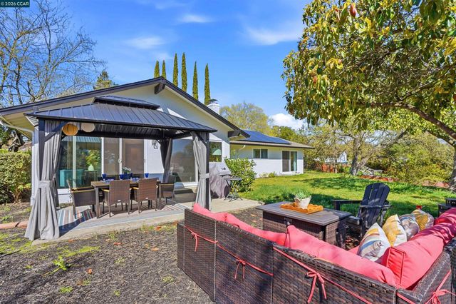 930 Pinto Ct, Walnut Creek, CA 94596
