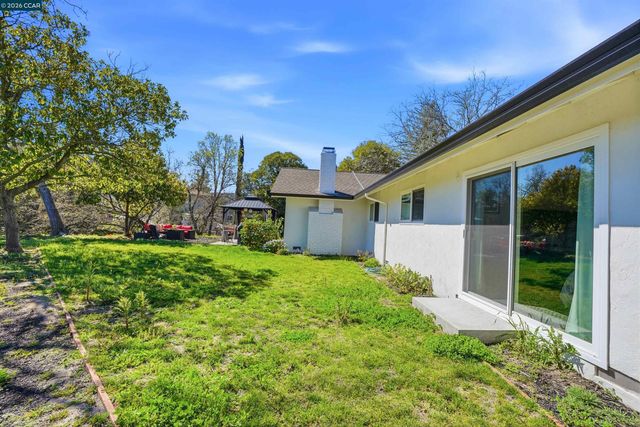 930 Pinto Ct, Walnut Creek, CA 94596