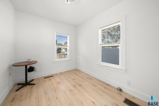 700 N Mable Ave Avenue, Sioux Falls, SD 57103