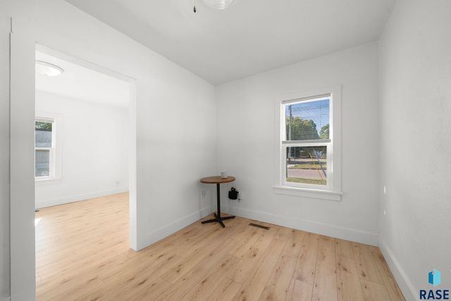 700 N Mable Ave Avenue, Sioux Falls, SD 57103