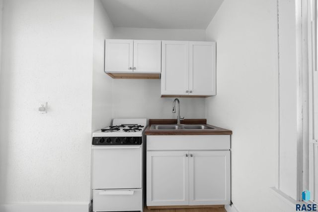 700 N Mable Ave Avenue, Sioux Falls, SD 57103