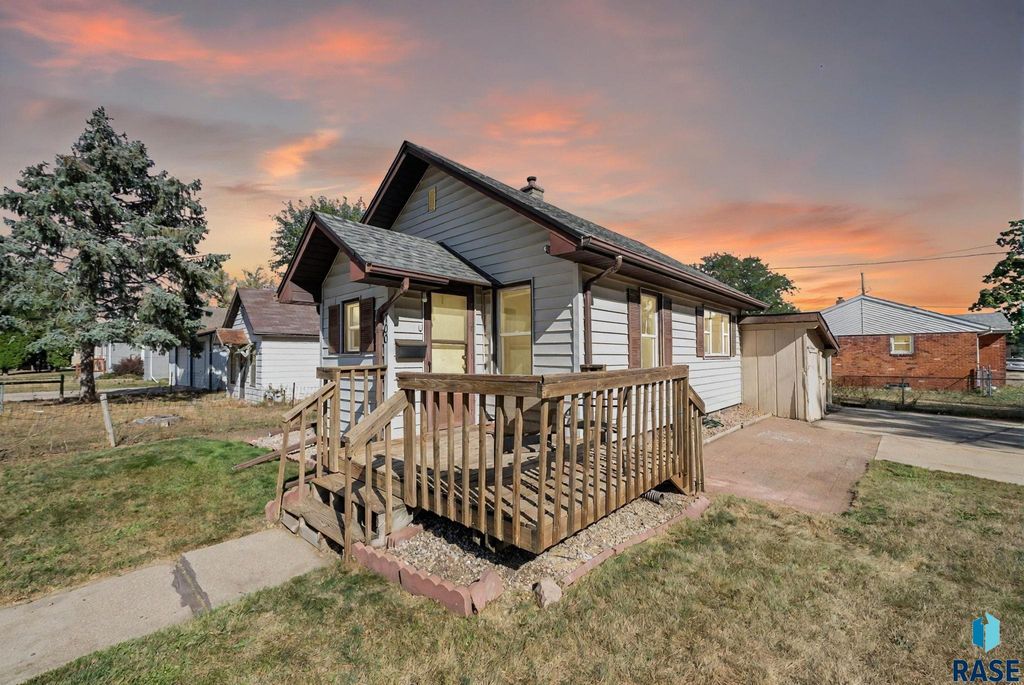 700 N Mable Ave Avenue, Sioux Falls, SD 57103