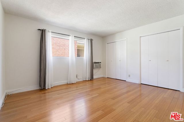 11947 Kiowa Avenue 9, Los Angeles, CA 90049