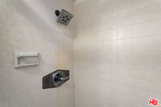 11947 Kiowa Avenue 9, Los Angeles, CA 90049