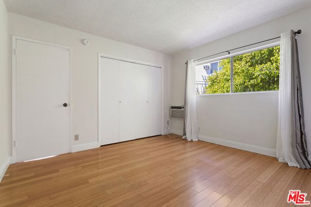 11947 Kiowa Avenue 9, Los Angeles, CA 90049