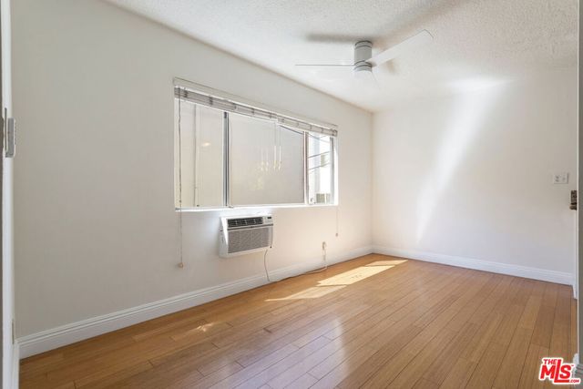 11947 Kiowa Avenue 9, Los Angeles, CA 90049