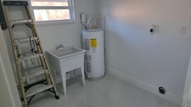 3216 W BEACH STREET, Tampa, FL 33607