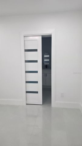 3216 W BEACH STREET, Tampa, FL 33607