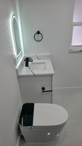 3216 W BEACH STREET, Tampa, FL 33607