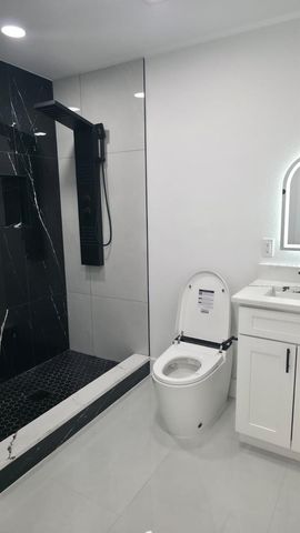 3216 W BEACH STREET, Tampa, FL 33607