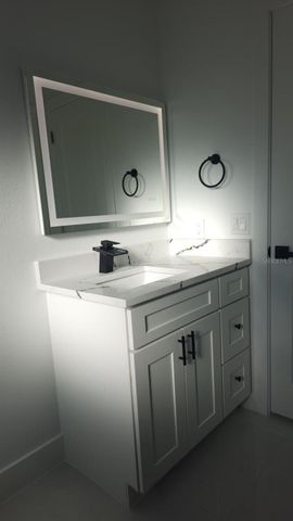 3216 W BEACH STREET, Tampa, FL 33607