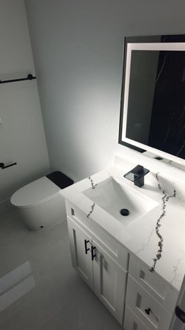 3216 W BEACH STREET, Tampa, FL 33607