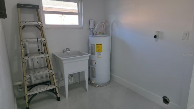 3216 W BEACH STREET, Tampa, FL 33607