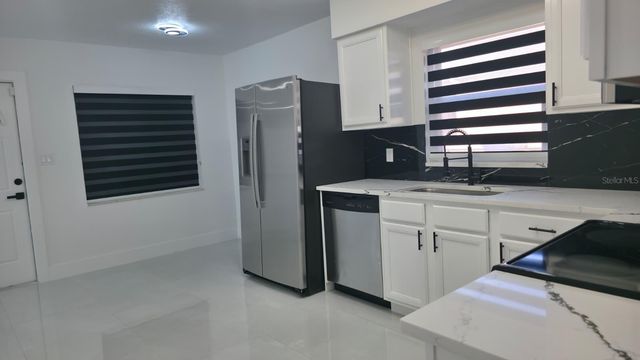 3216 W BEACH STREET, Tampa, FL 33607