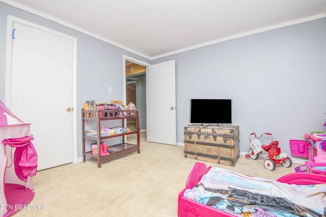 246 Old Blacksferry Lane, Clinton, TN 37716