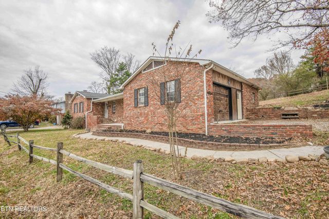 246 Old Blacksferry Lane, Clinton, TN 37716