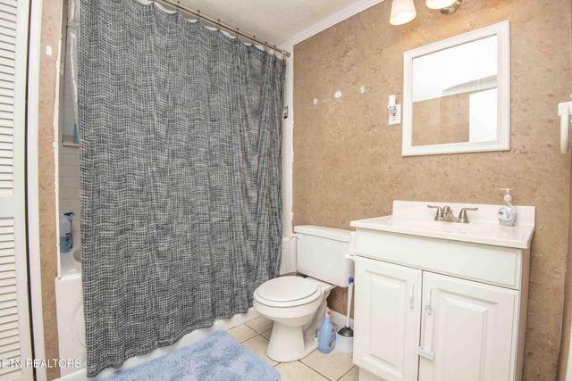 246 Old Blacksferry Lane, Clinton, TN 37716