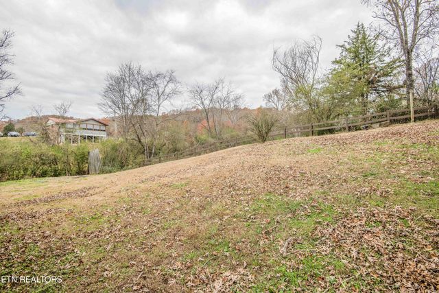 246 Old Blacksferry Lane, Clinton, TN 37716