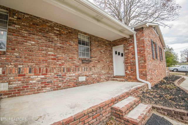 246 Old Blacksferry Lane, Clinton, TN 37716