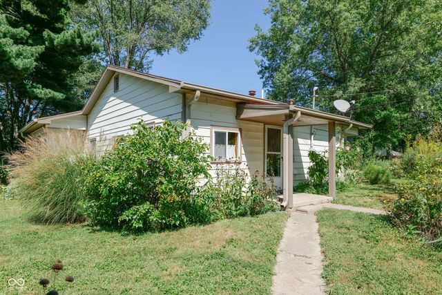 98 Bosstick Avenue, Danville, IN 46122