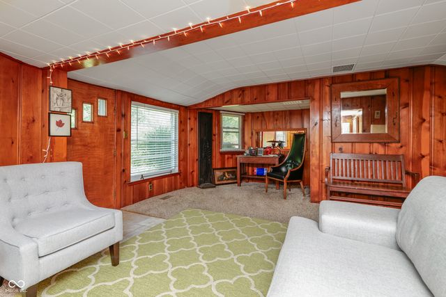 98 Bosstick Avenue, Danville, IN 46122