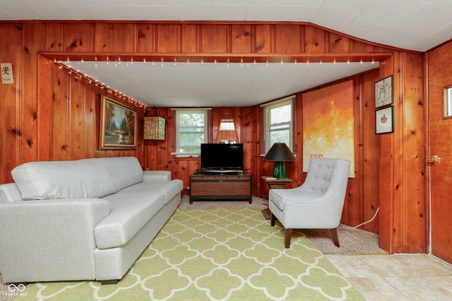 98 Bosstick Avenue, Danville, IN 46122