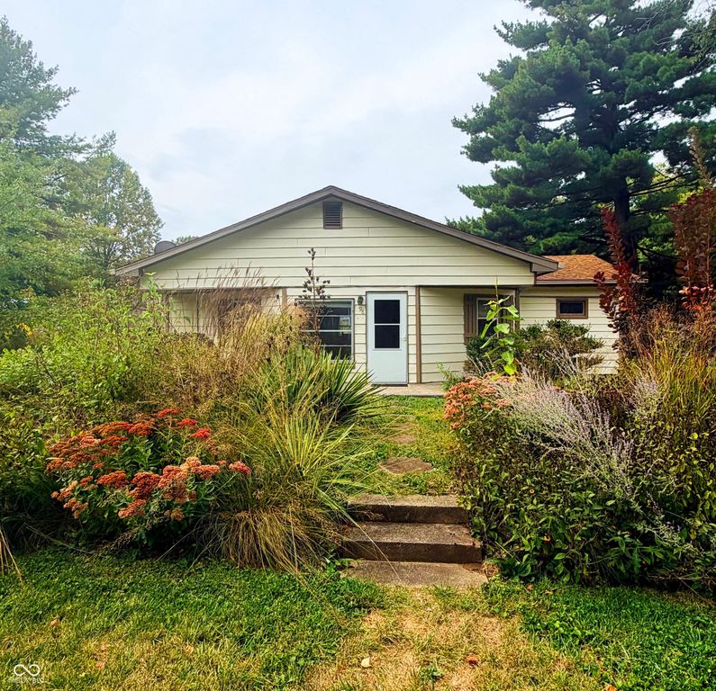 98 Bosstick Avenue, Danville, IN 46122