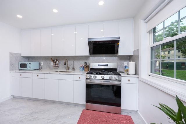 223-36 65th Avenue 2A, Bayside, NY 11364