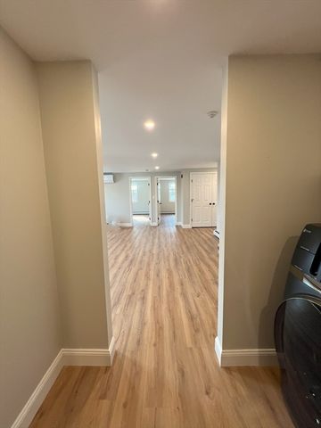 156 Derby 3, Salem, MA 01970