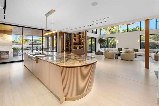 905 Belle Meade Island Dr, Miami, FL 33138