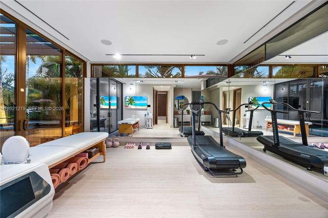 905 Belle Meade Island Dr, Miami, FL 33138