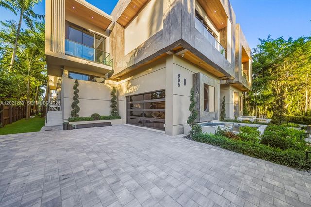 905 Belle Meade Island Dr, Miami, FL 33138