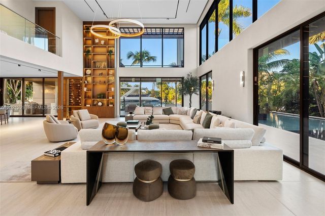 905 Belle Meade Island Dr, Miami, FL 33138