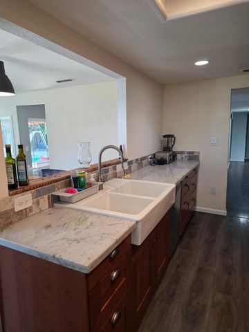 2690 Princeton Ct, Turlock, CA 95382